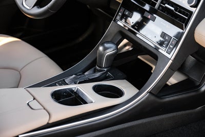 2021 Toyota Avalon XLE