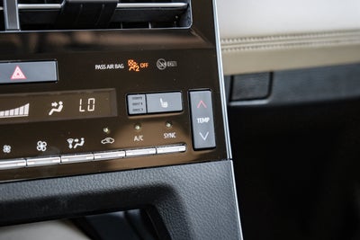 2021 Toyota Avalon XLE