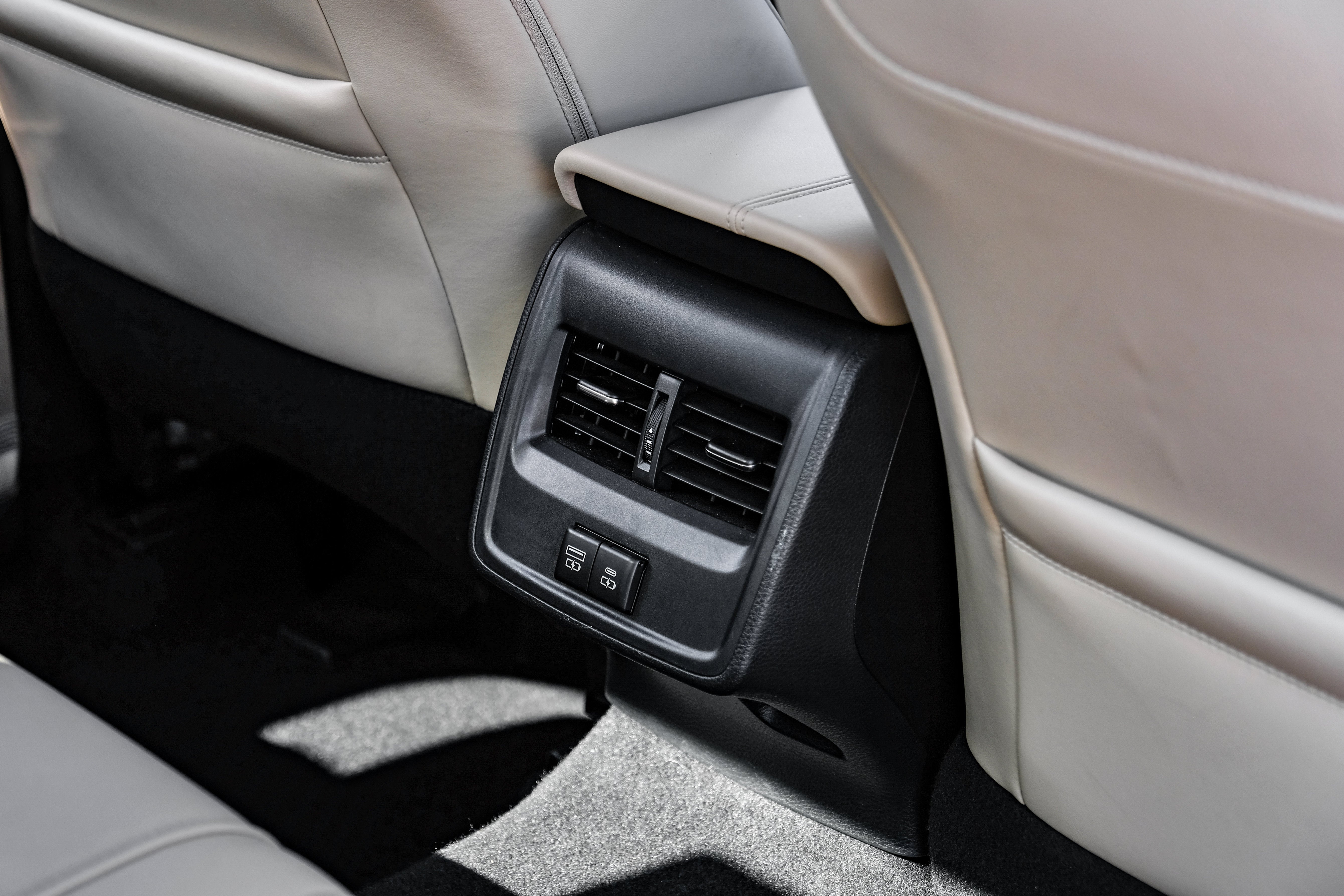 2021 Toyota Avalon XLE