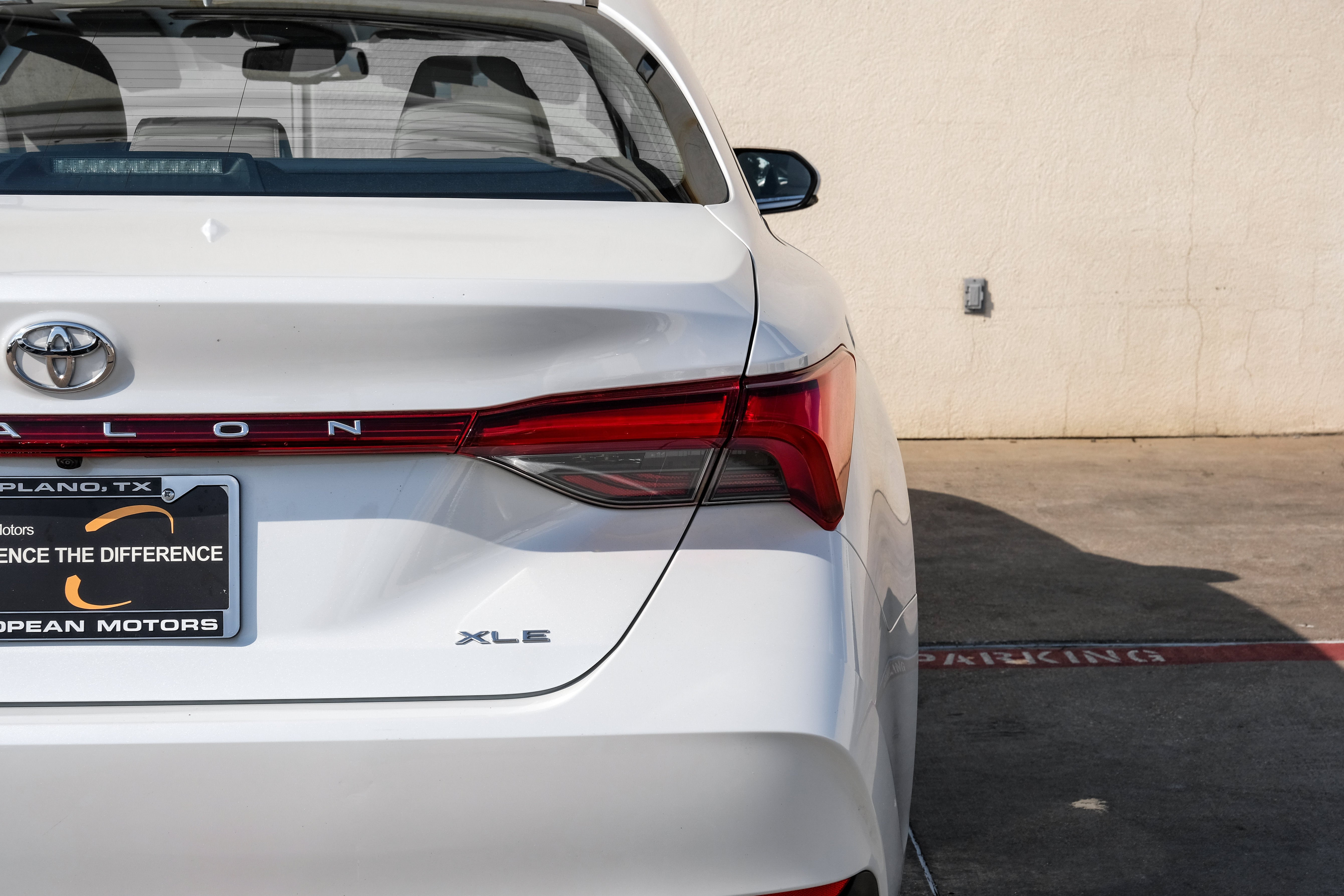 2021 Toyota Avalon XLE