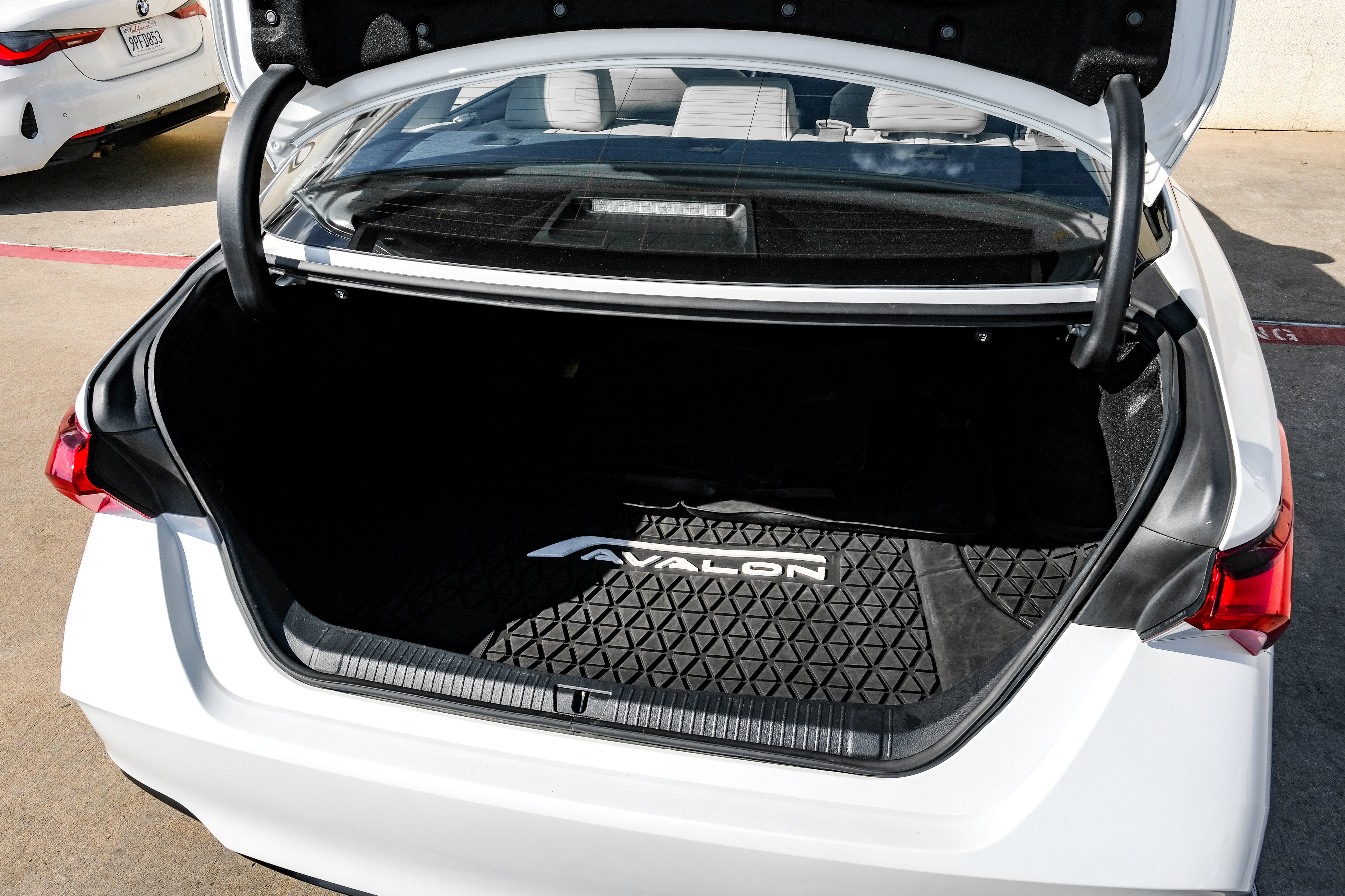 2021 Toyota Avalon XLE