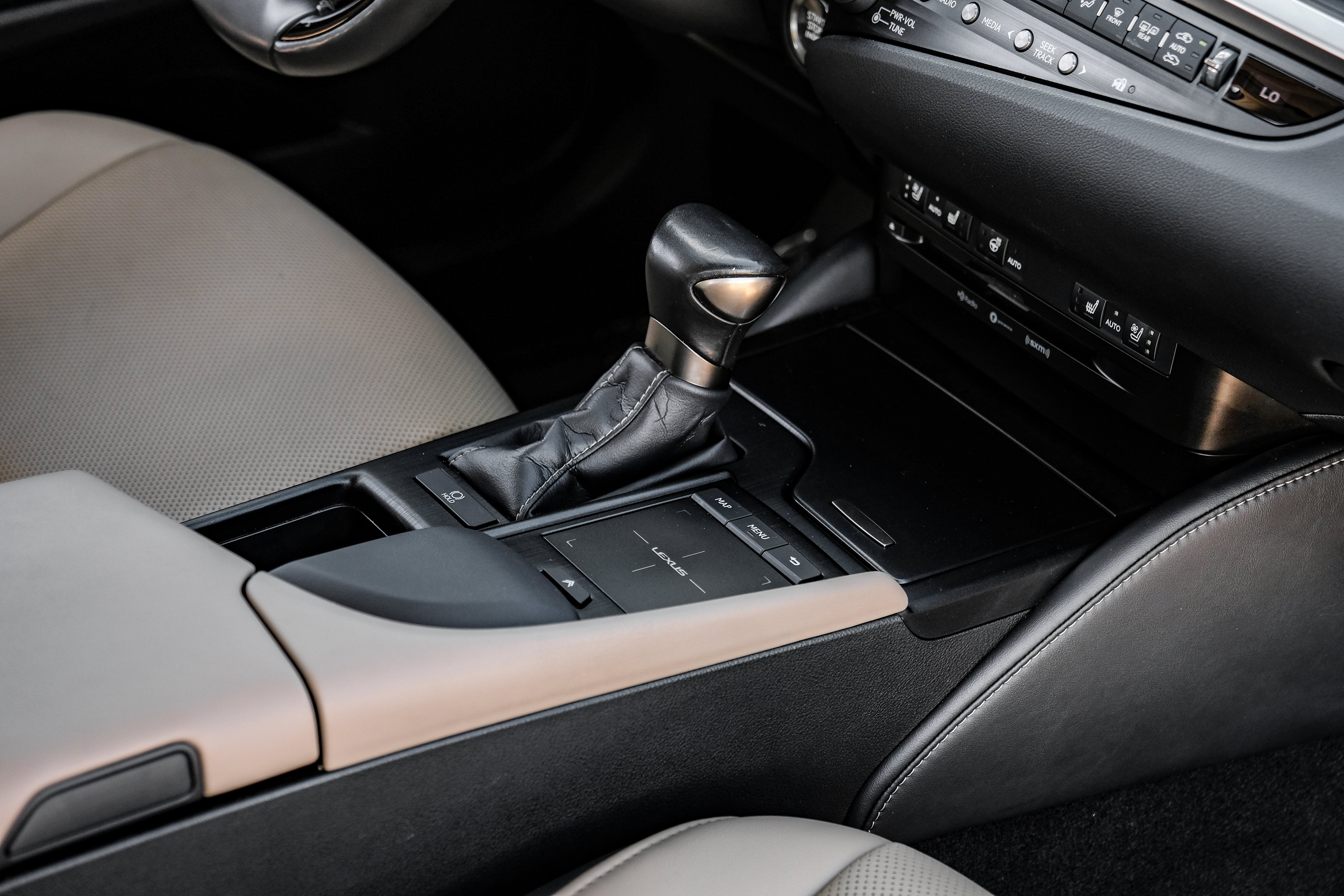 2019 Lexus ES 350