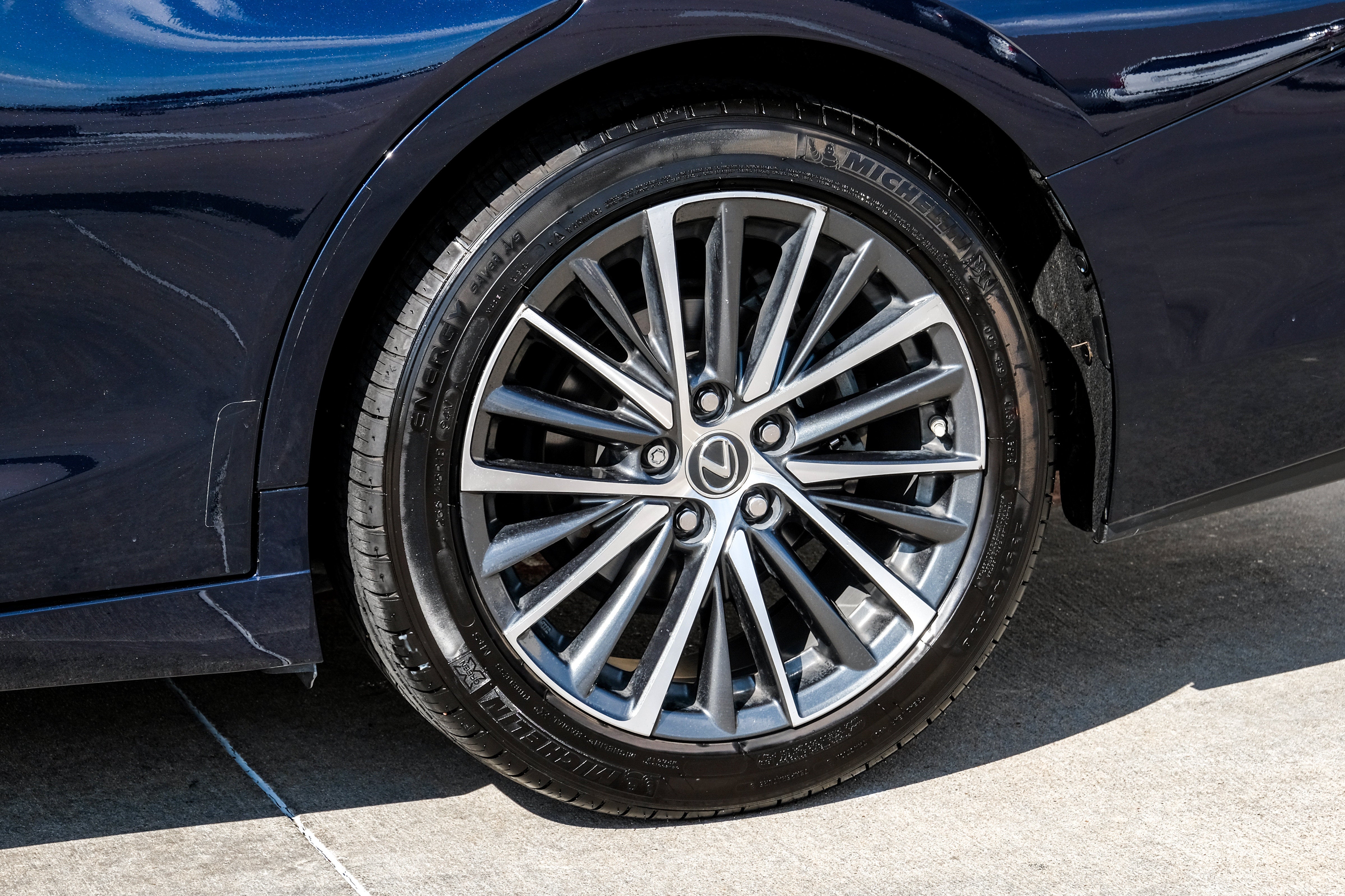 2023 Lexus ES 350