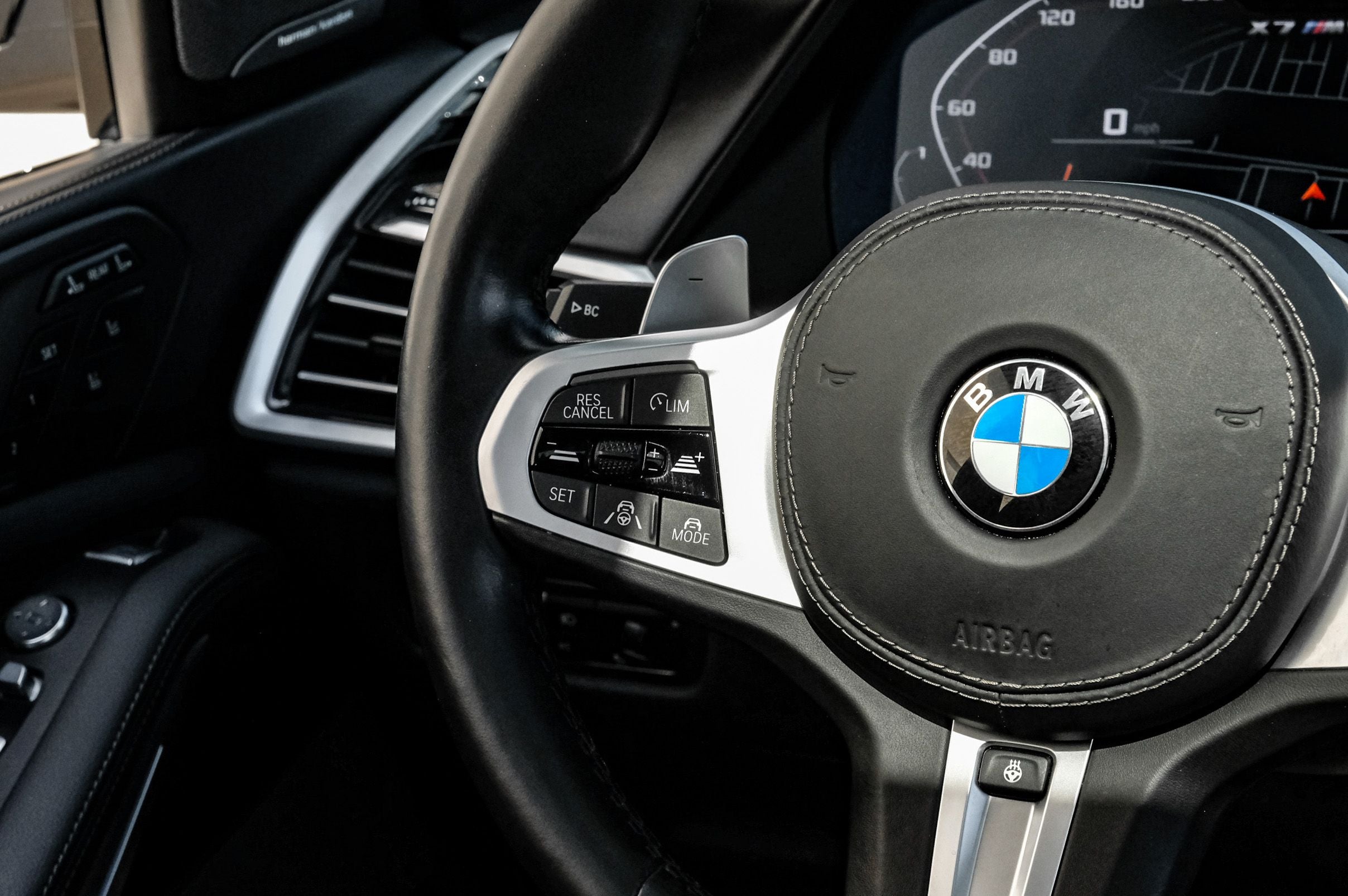 2021 BMW X7 M50i