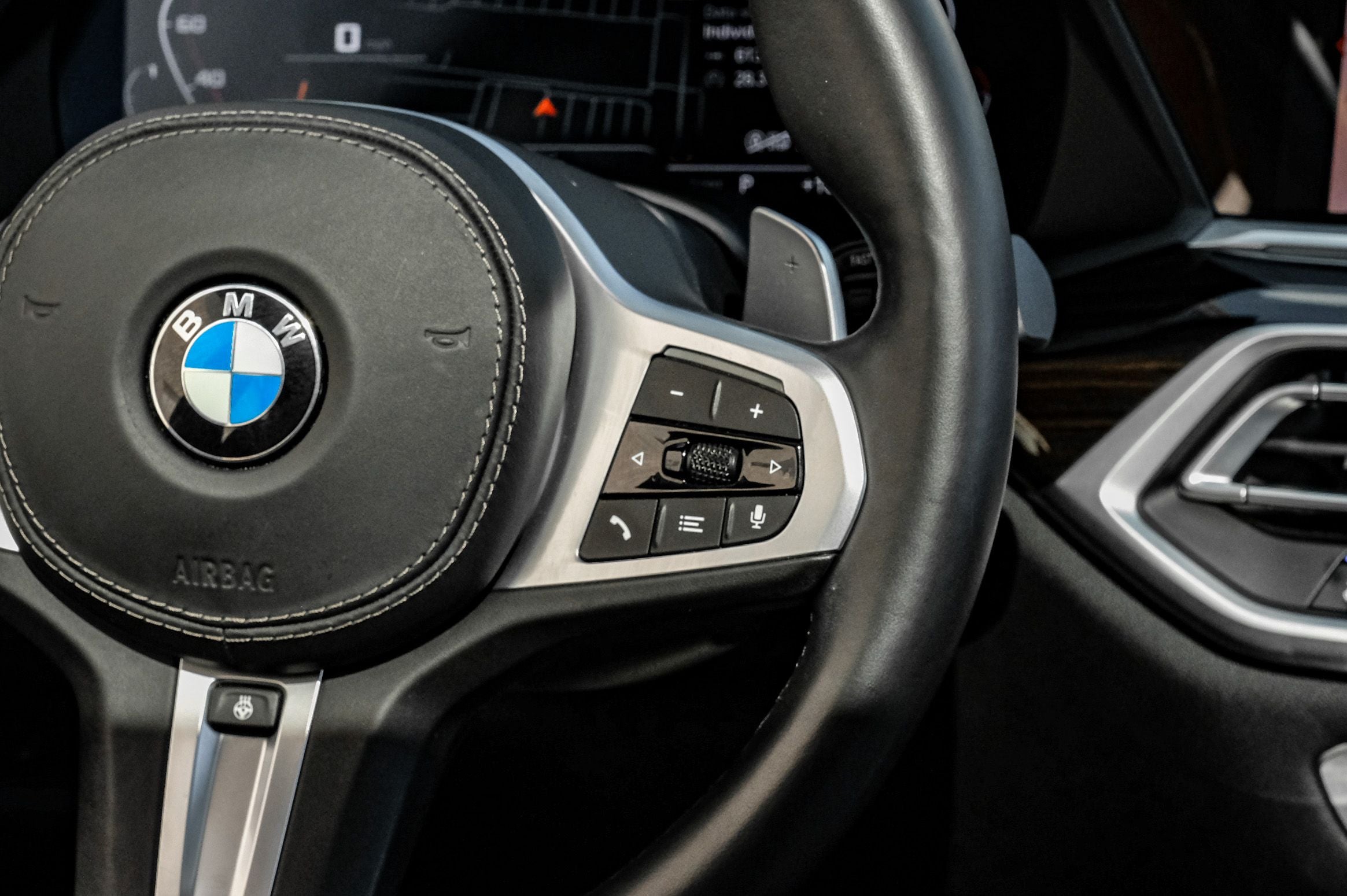 2021 BMW X7 M50i