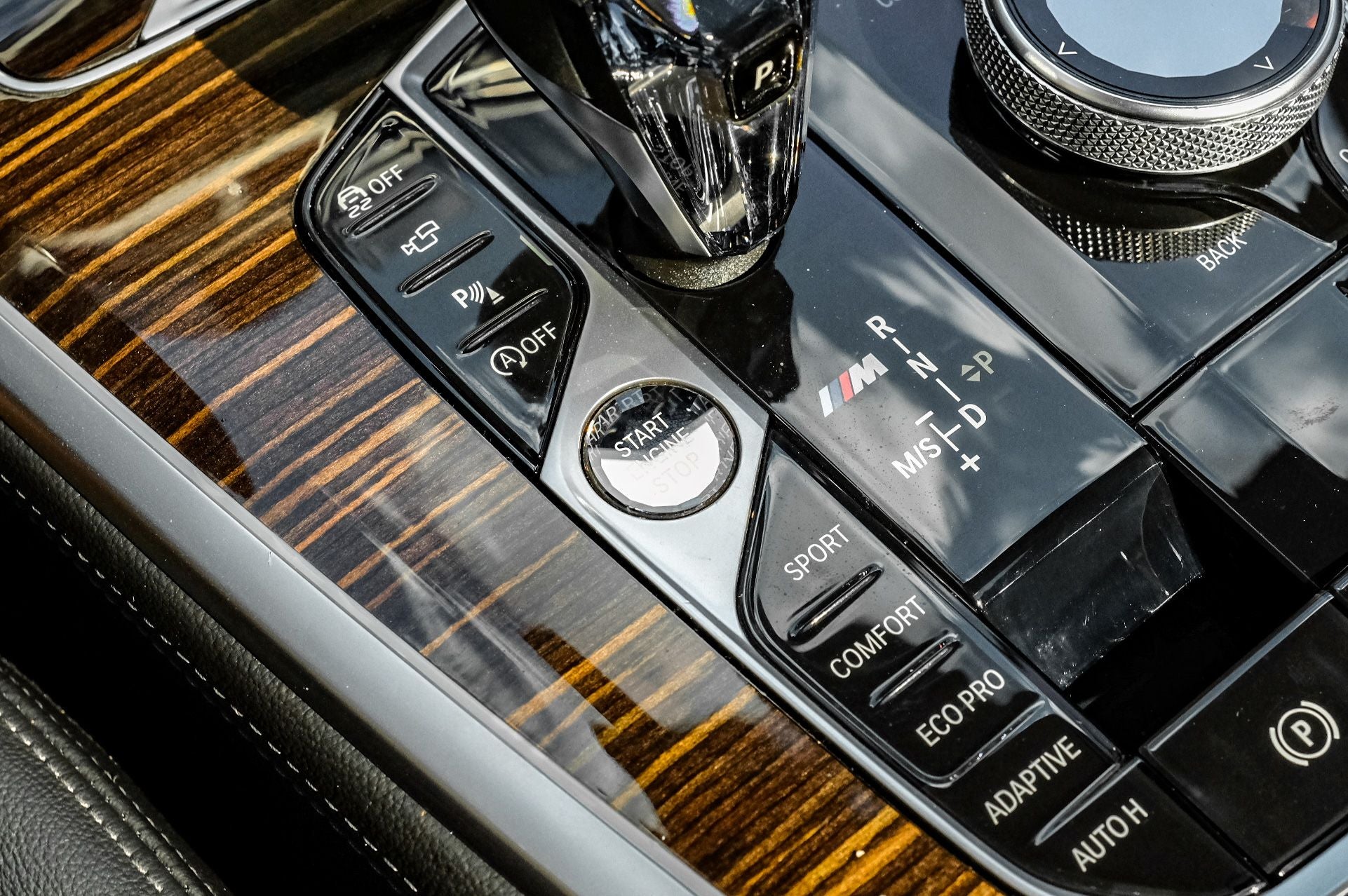 2021 BMW X7 M50i