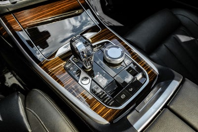 2021 BMW X7 M50i