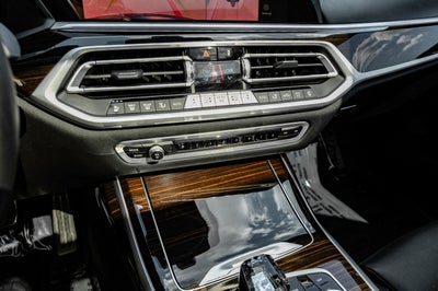 2021 BMW X7 M50i