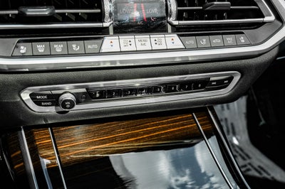 2021 BMW X7 M50i