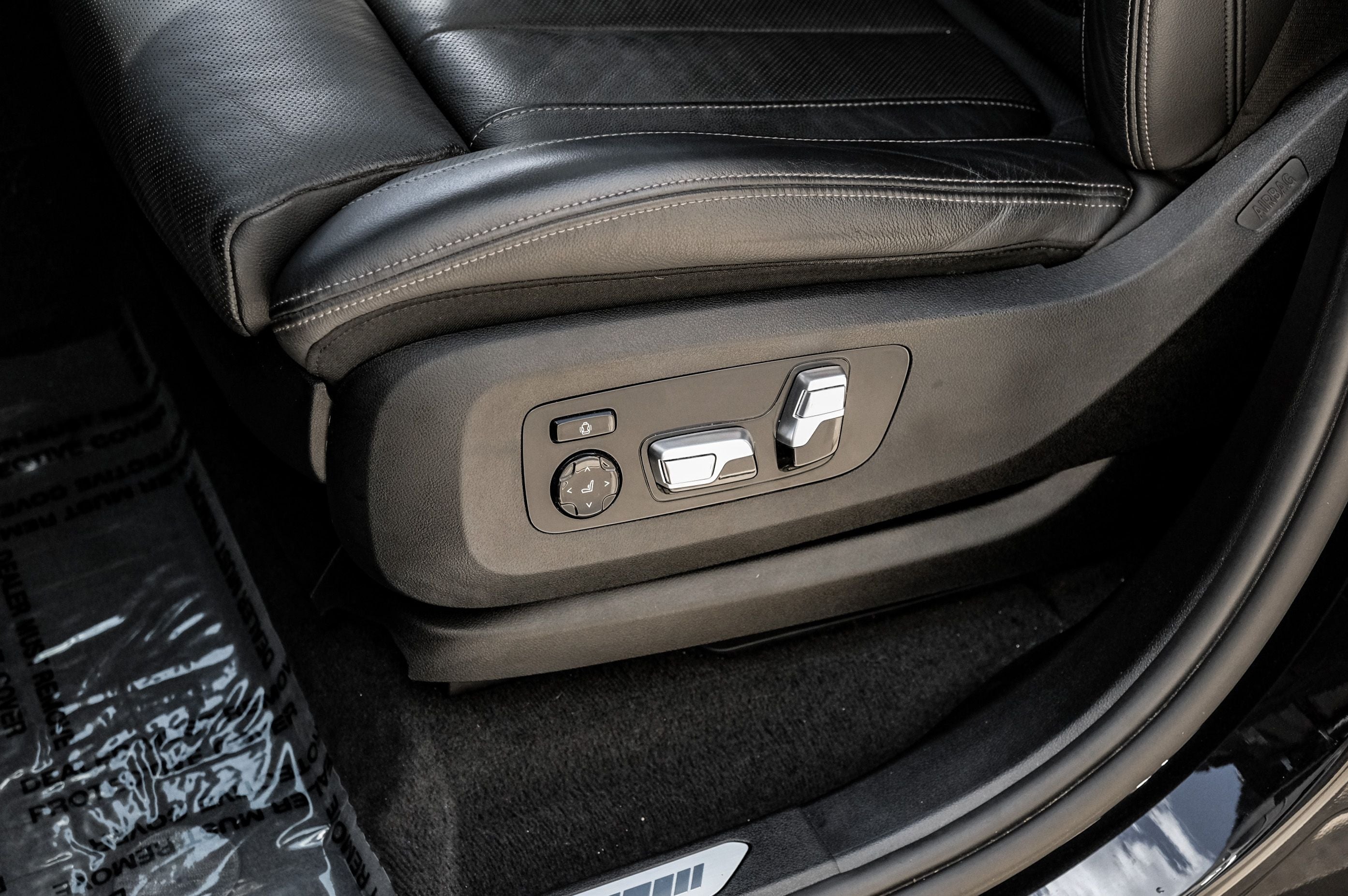 2021 BMW X7 M50i