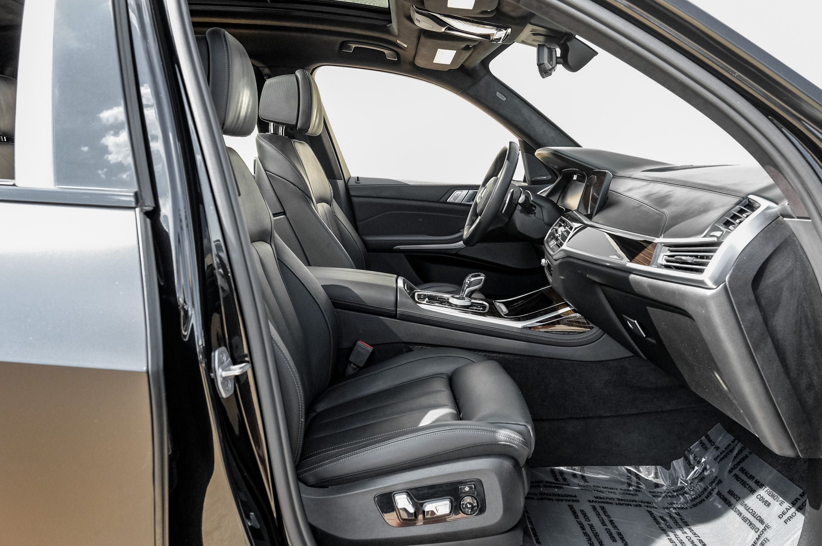 2021 BMW X7 M50i