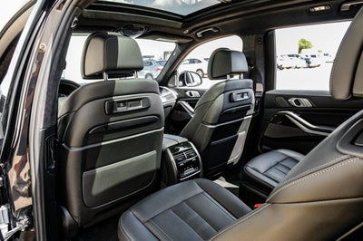 2021 BMW X7 M50i