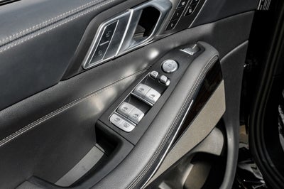 2021 BMW X7 M50i