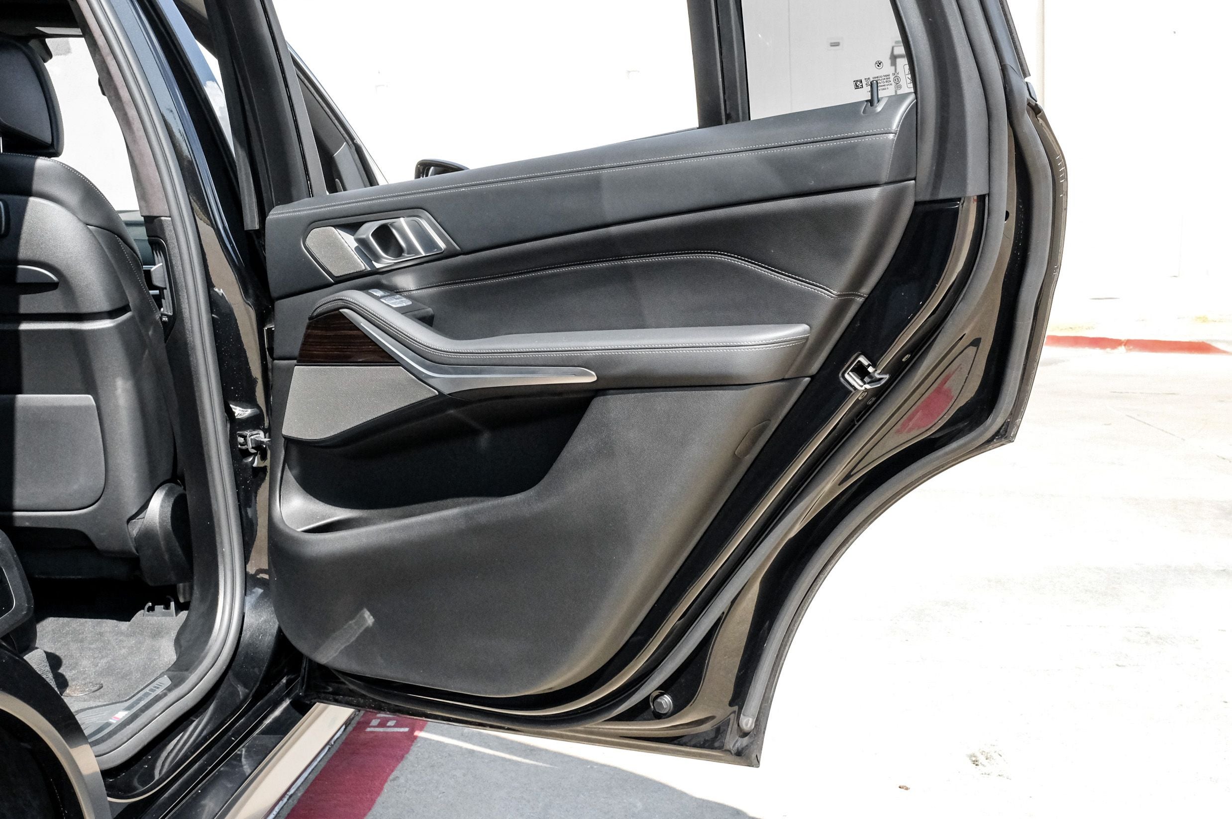 2021 BMW X7 M50i