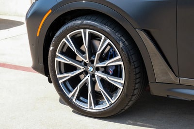 2021 BMW X7 M50i