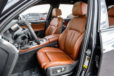 2020 BMW X7 M50i