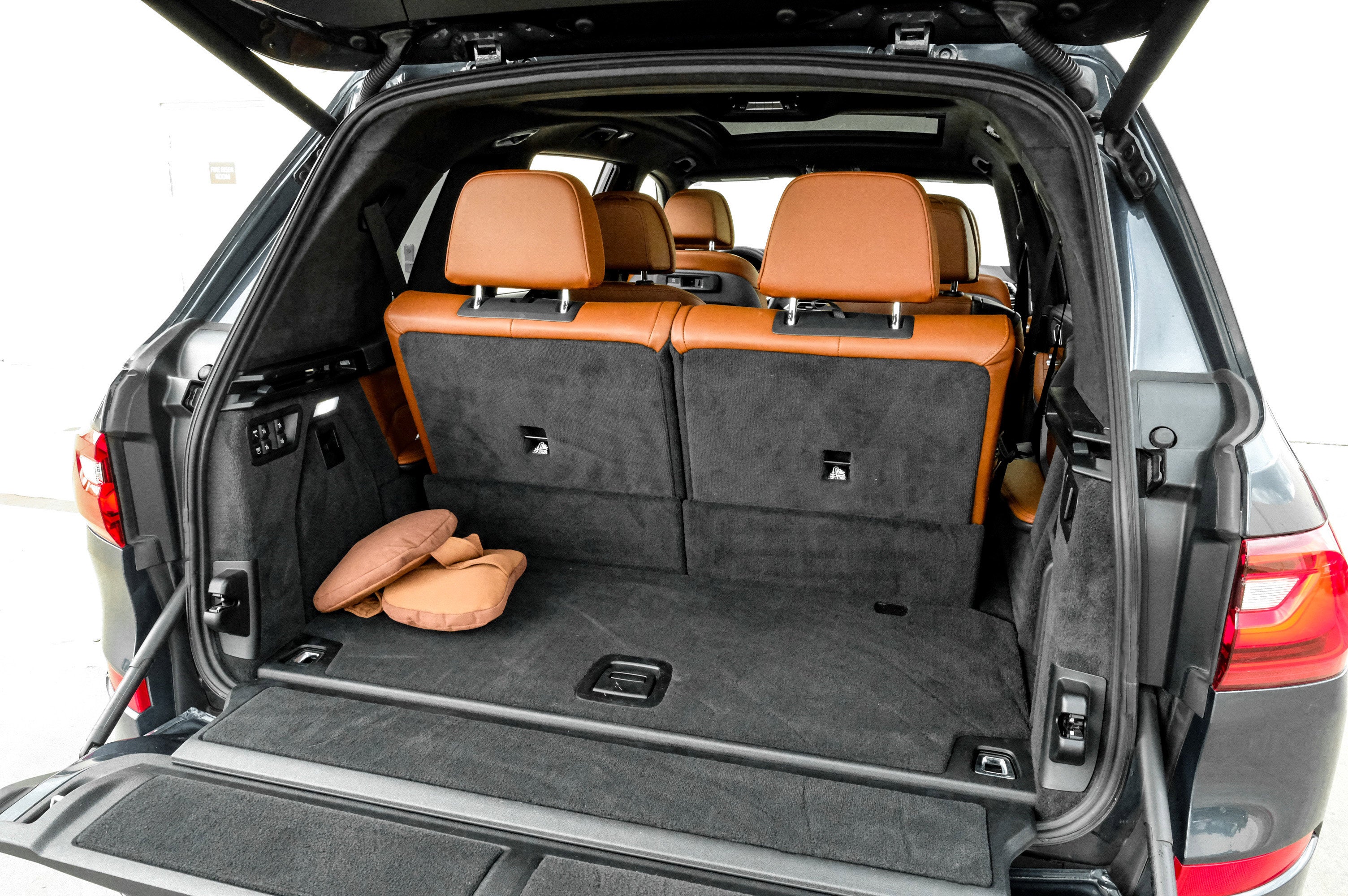 2020 BMW X7 M50i