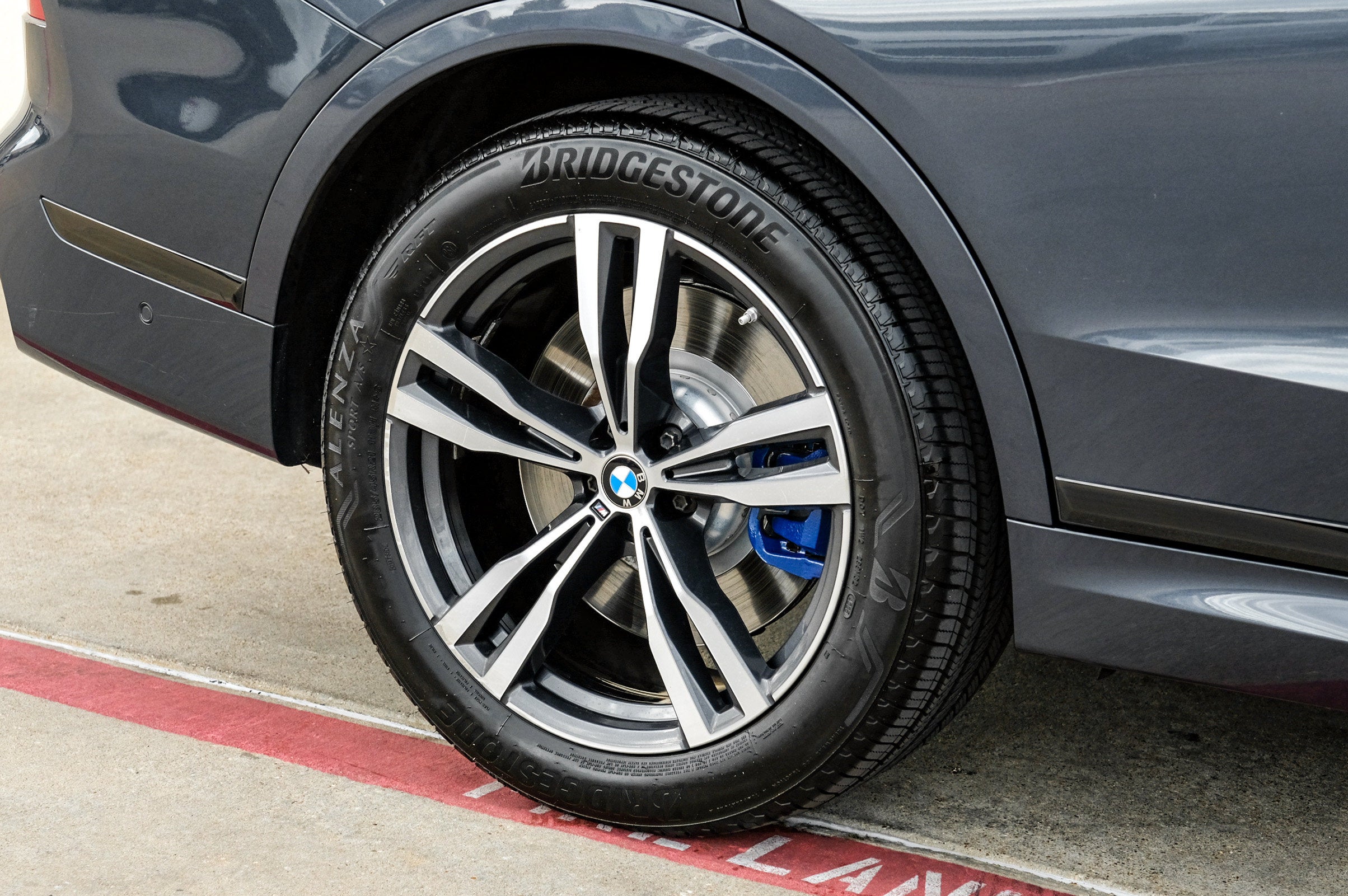 2020 BMW X7 M50i