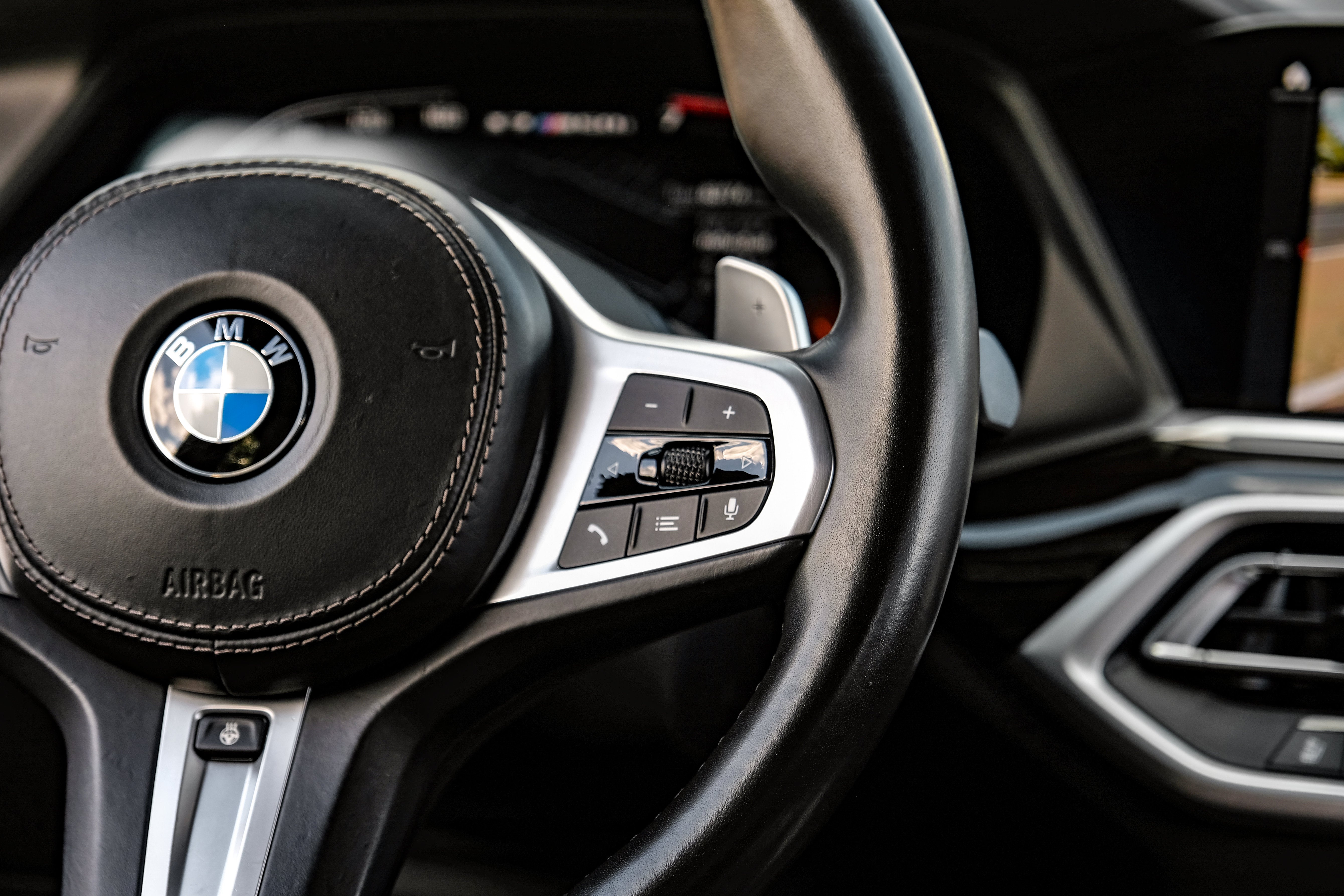 2021 BMW X7 M50i