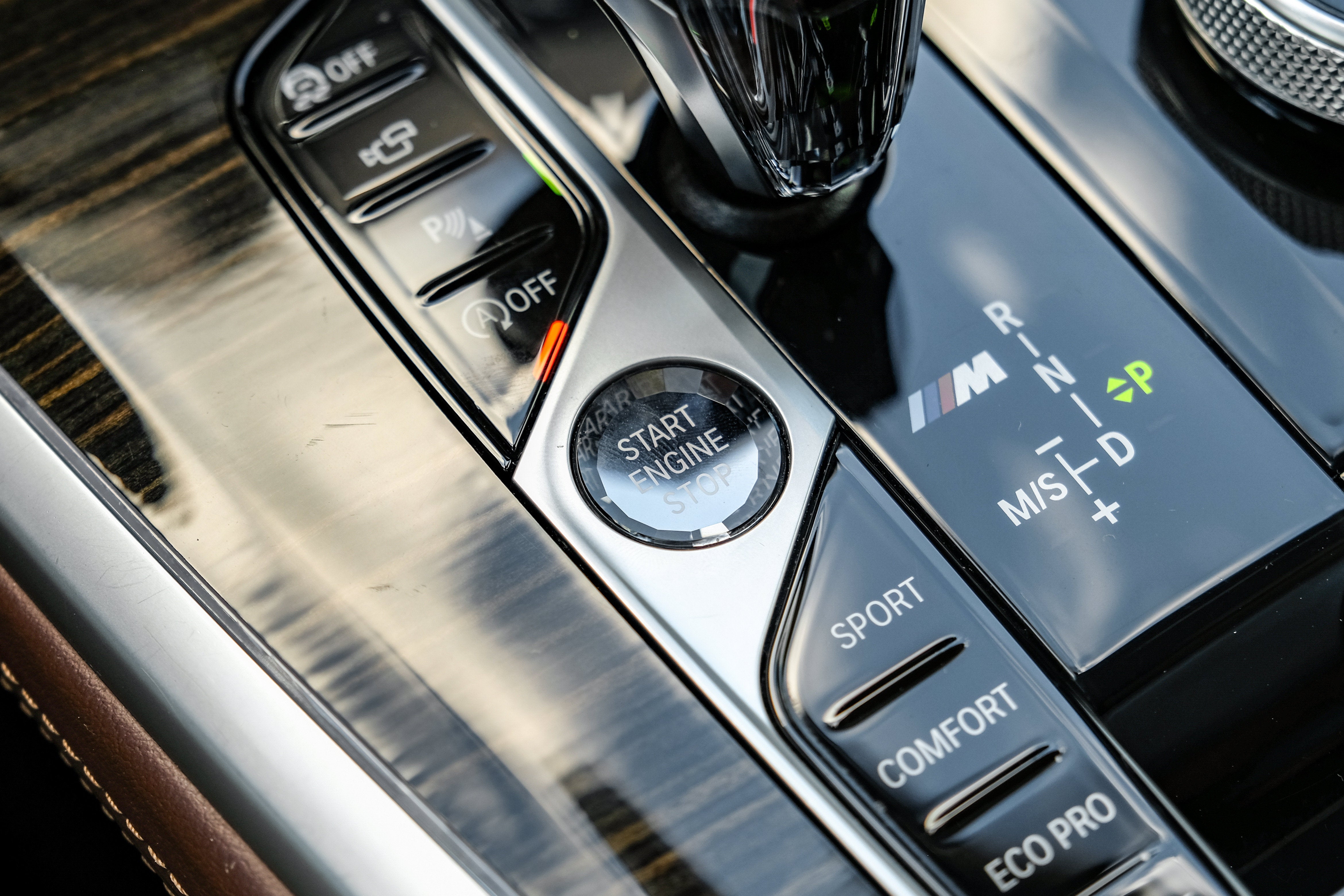 2021 BMW X7 M50i