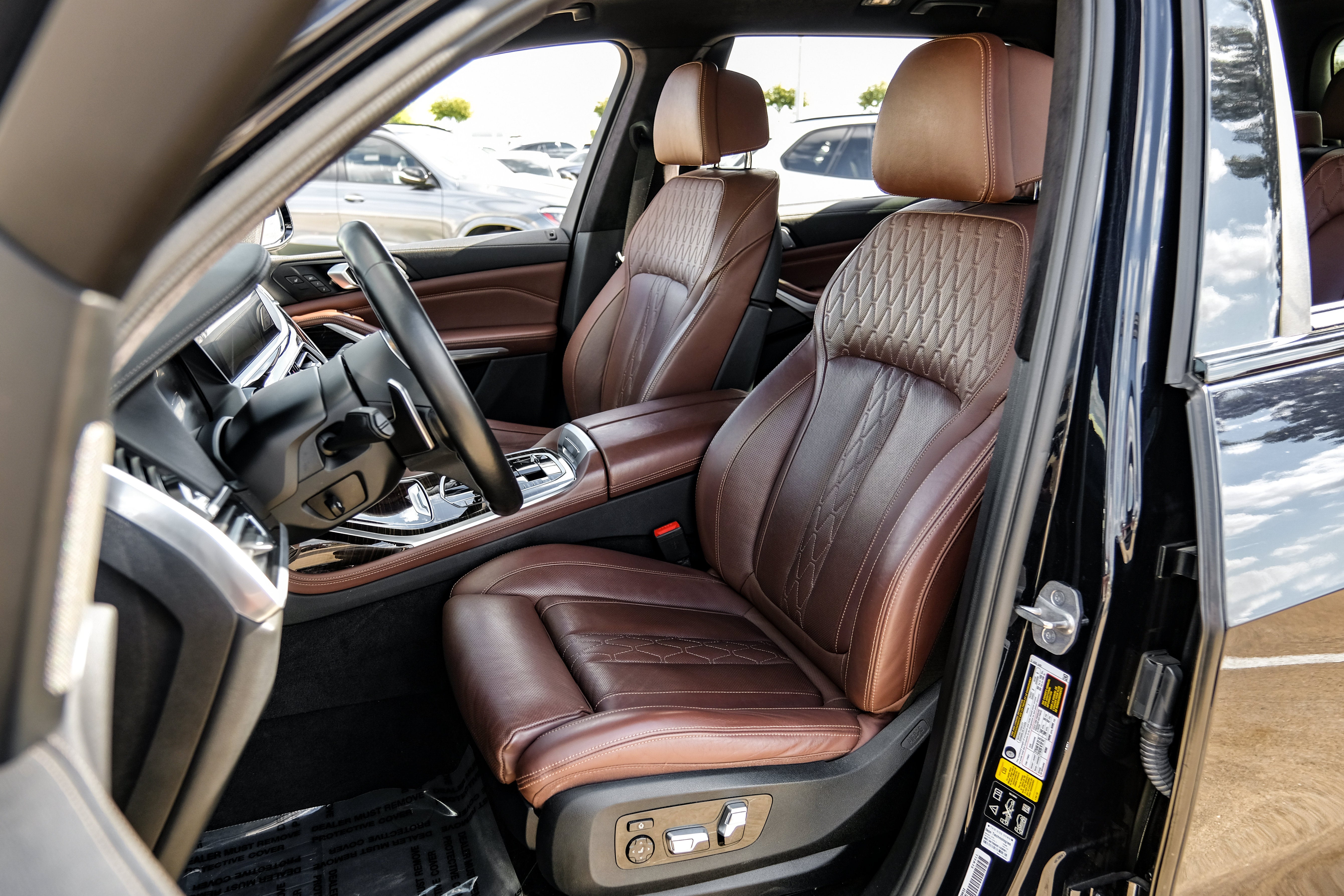 2021 BMW X7 M50i
