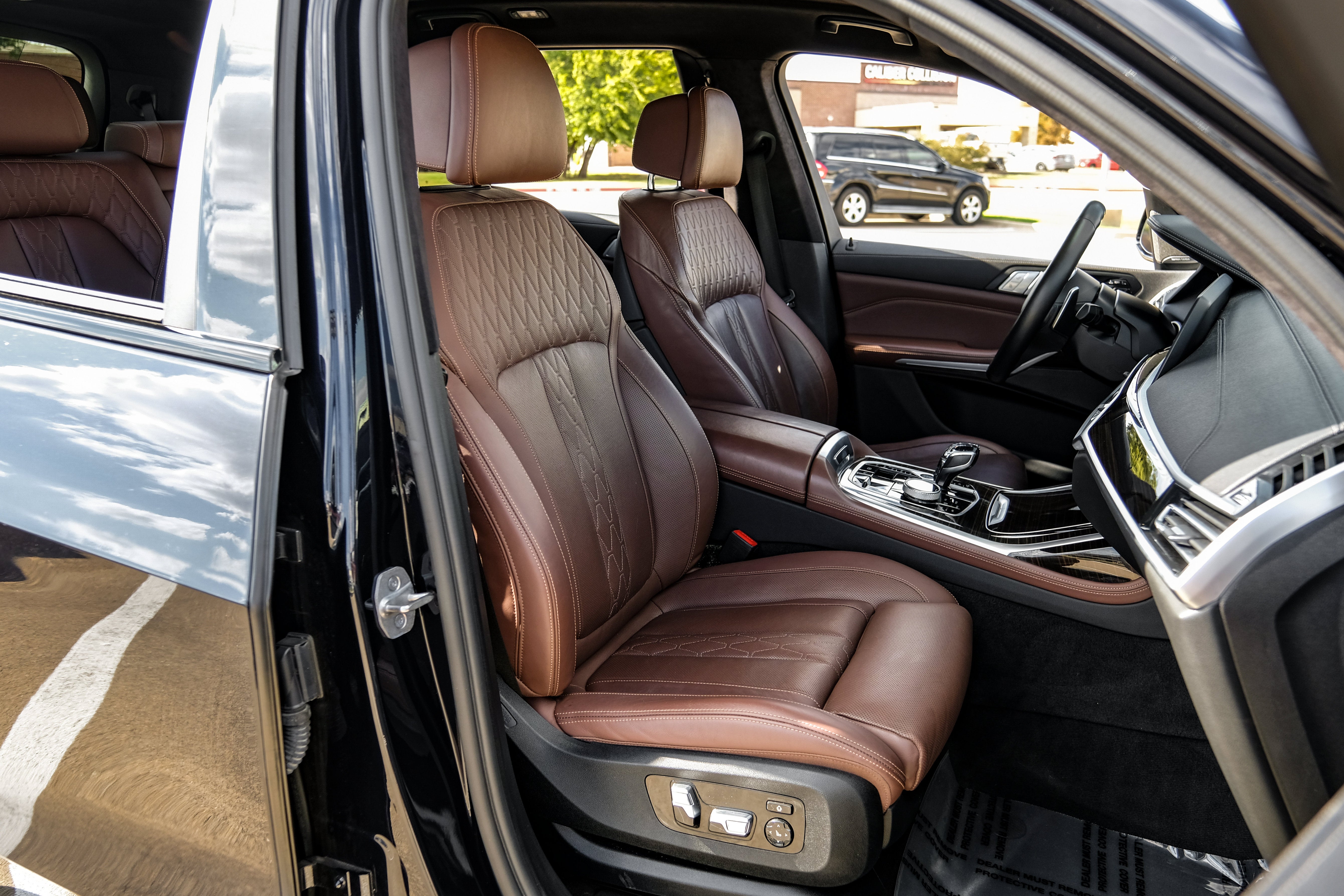 2021 BMW X7 M50i