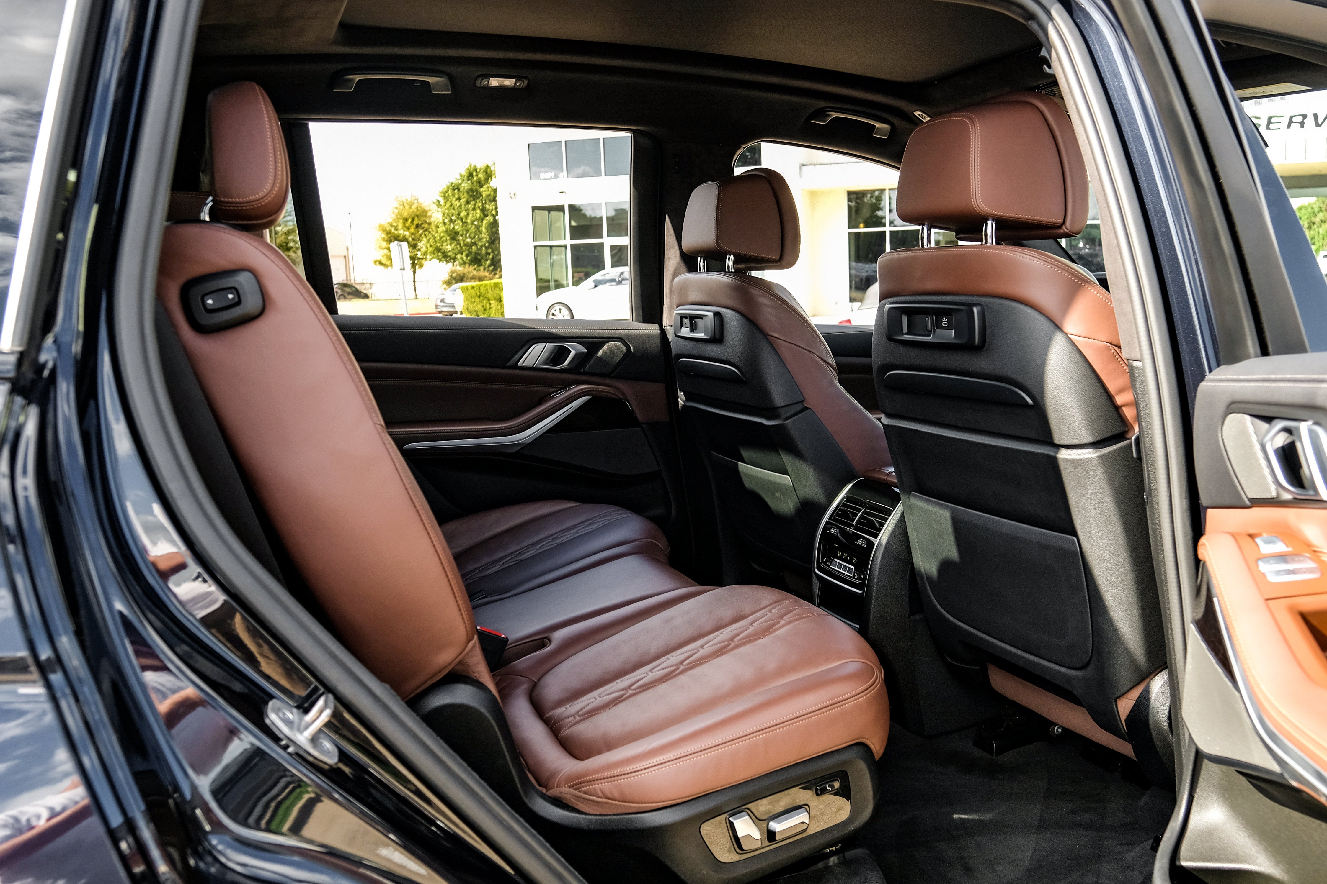 2021 BMW X7 M50i