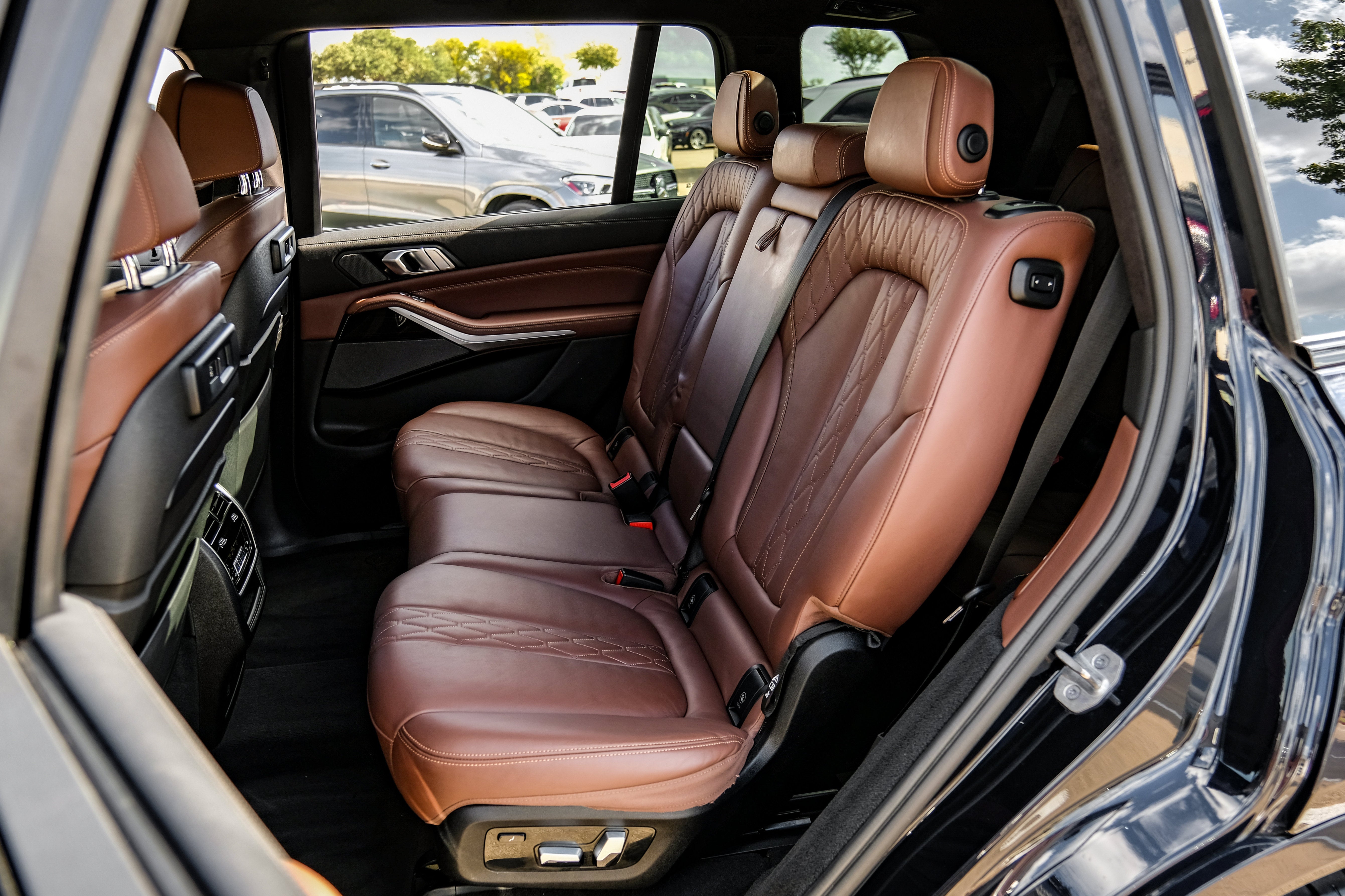 2021 BMW X7 M50i