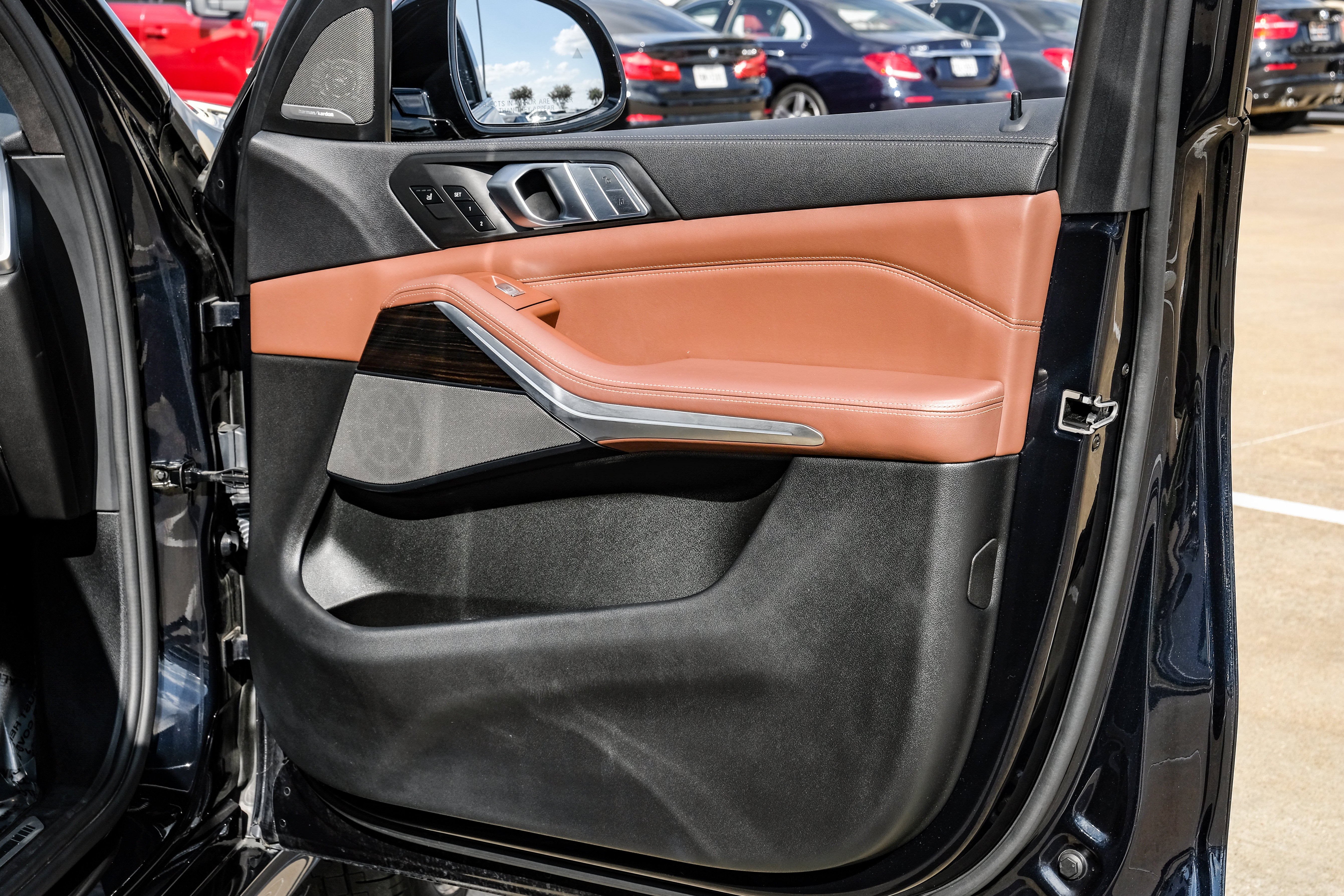 2021 BMW X7 M50i