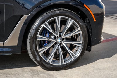 2021 BMW X7 M50i