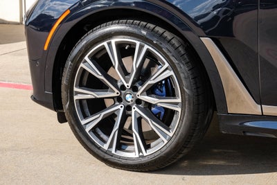 2021 BMW X7 M50i