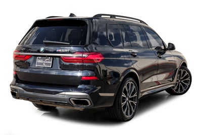 2021 BMW X7 M50i