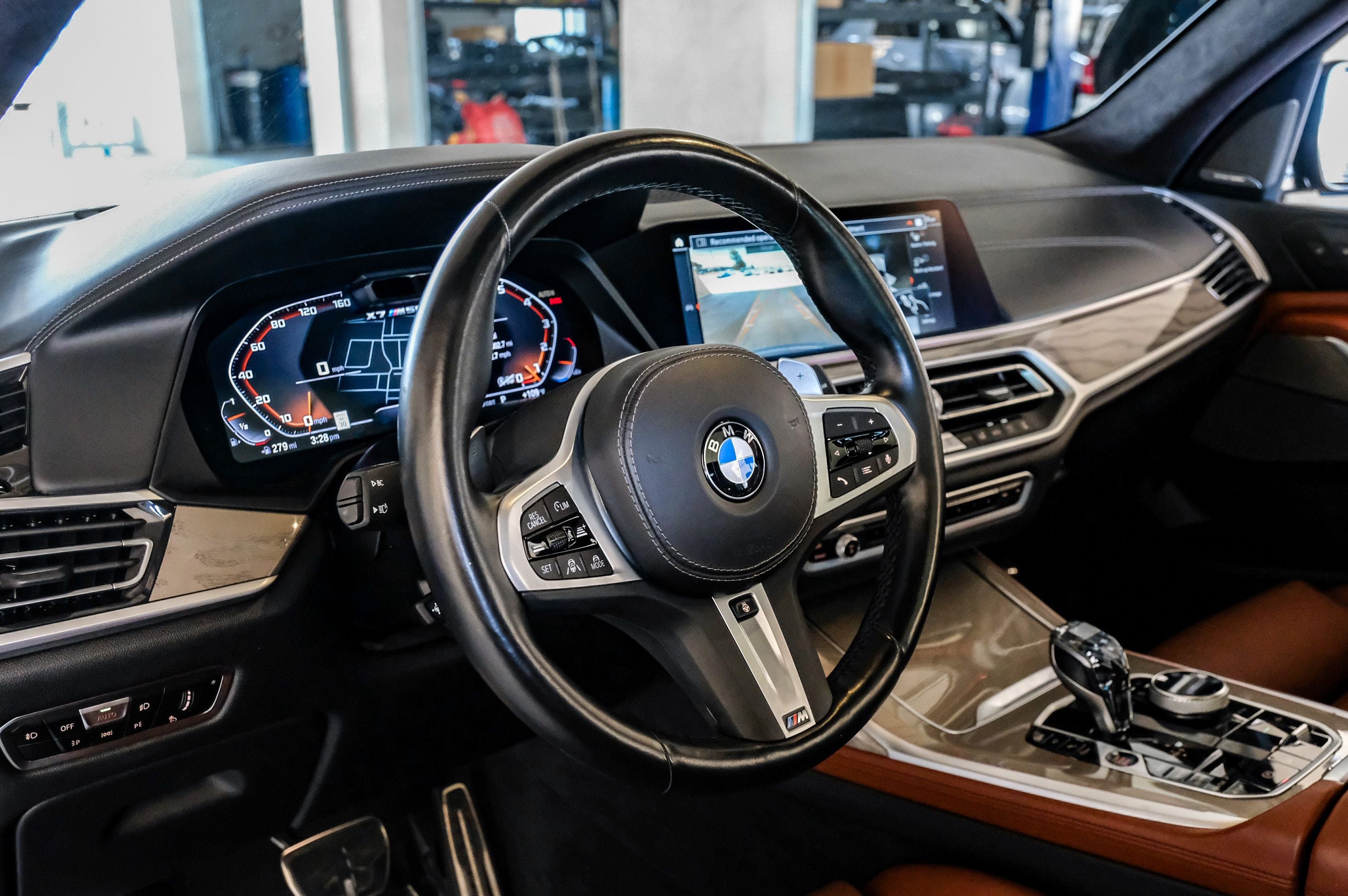 2022 BMW X7 M50i