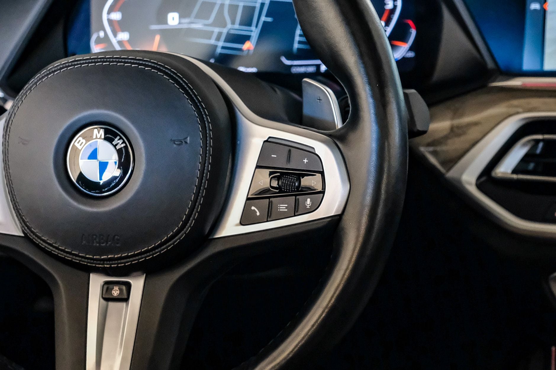 2022 BMW X7 M50i