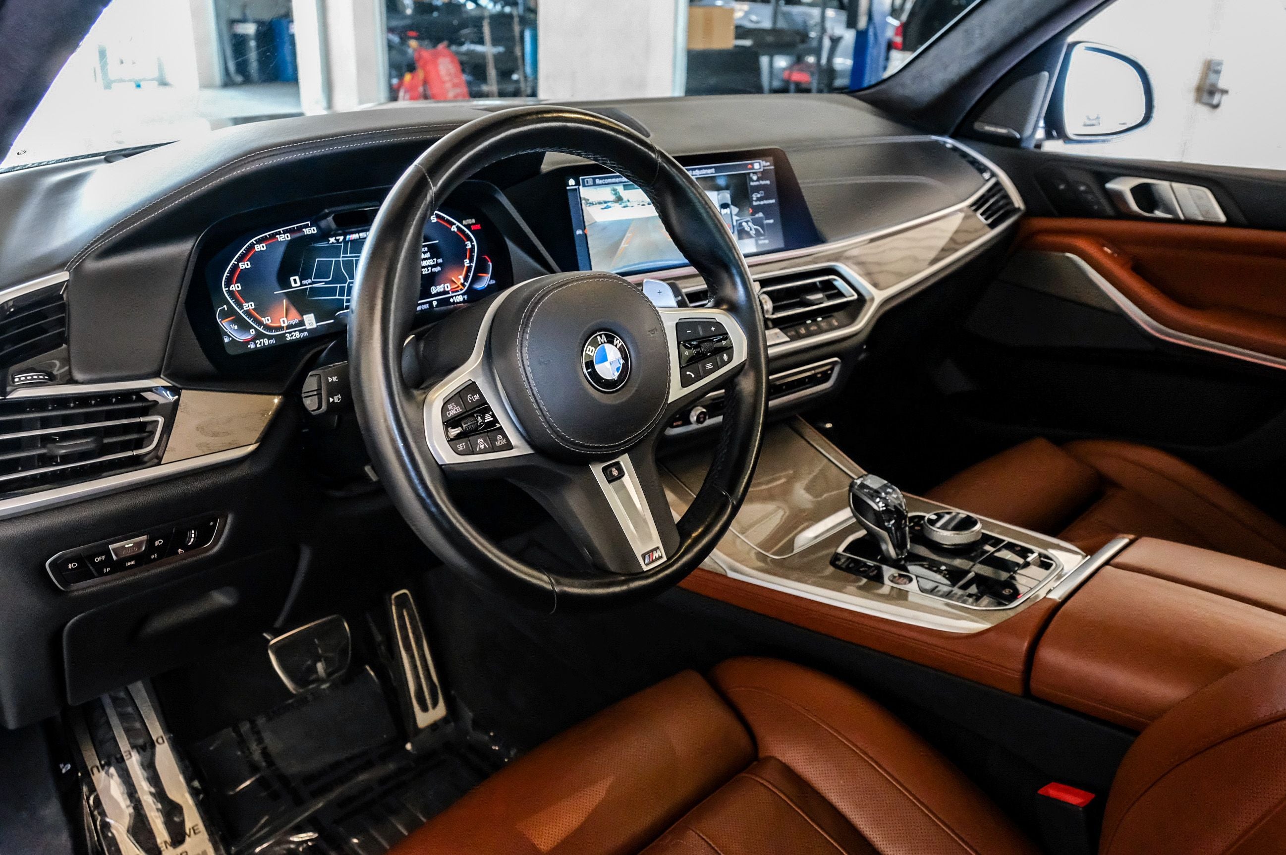 2022 BMW X7 M50i