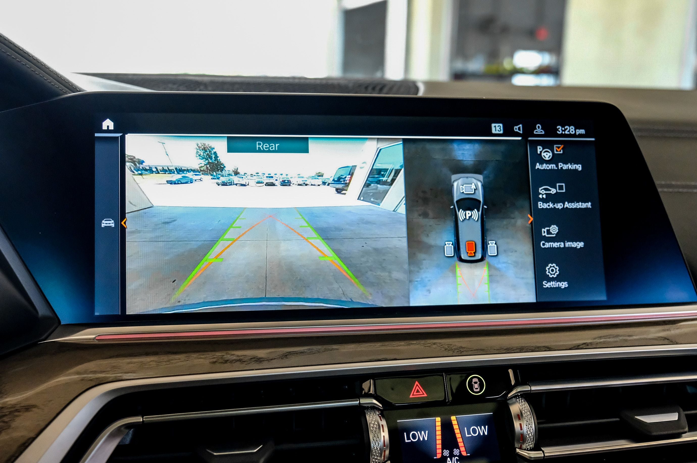 2022 BMW X7 M50i