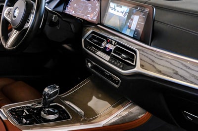 2022 BMW X7 M50i