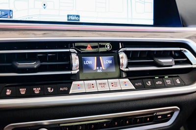 2022 BMW X7 M50i