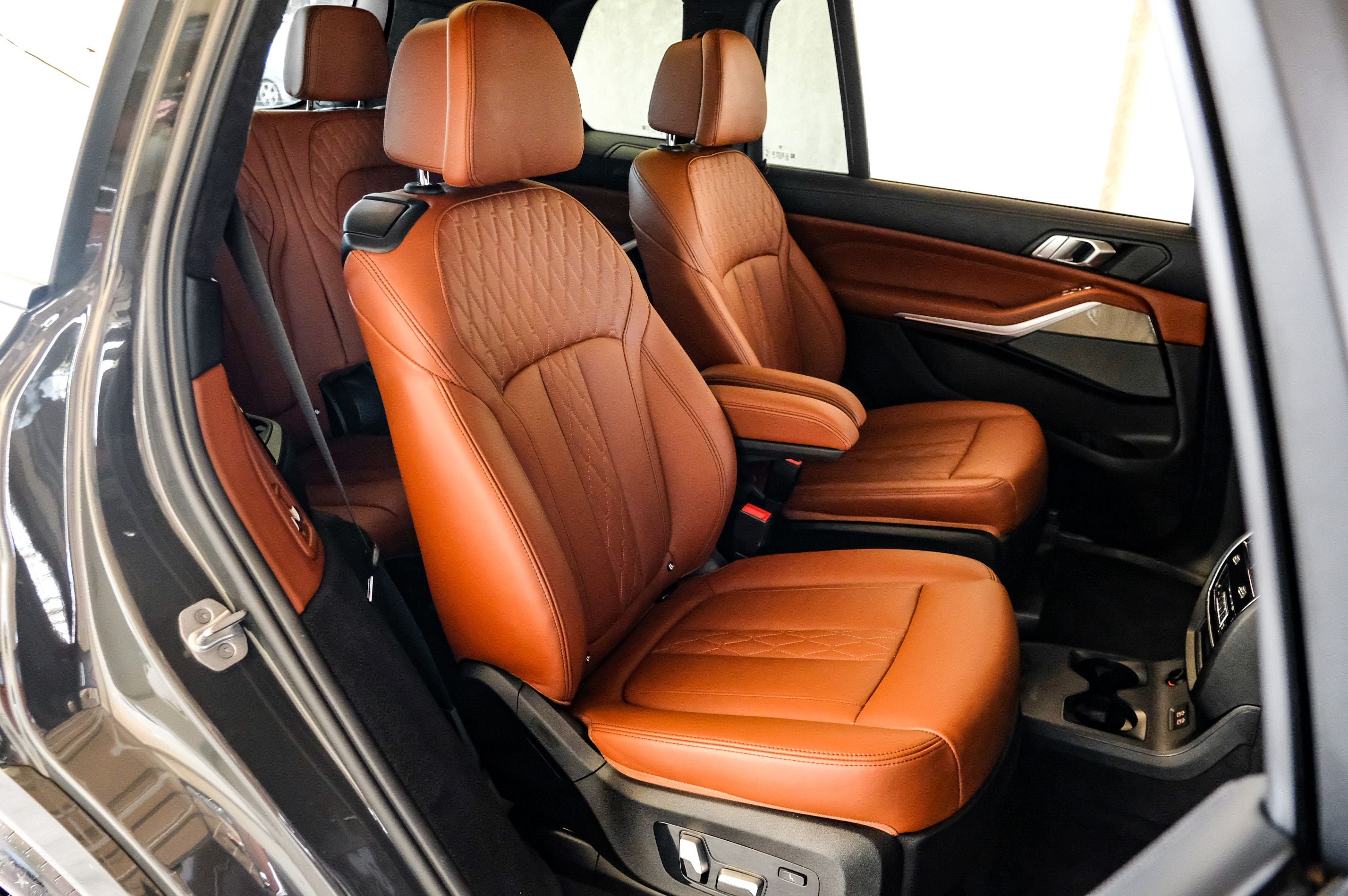 2022 BMW X7 M50i