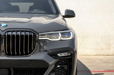 2022 BMW X7 M50i
