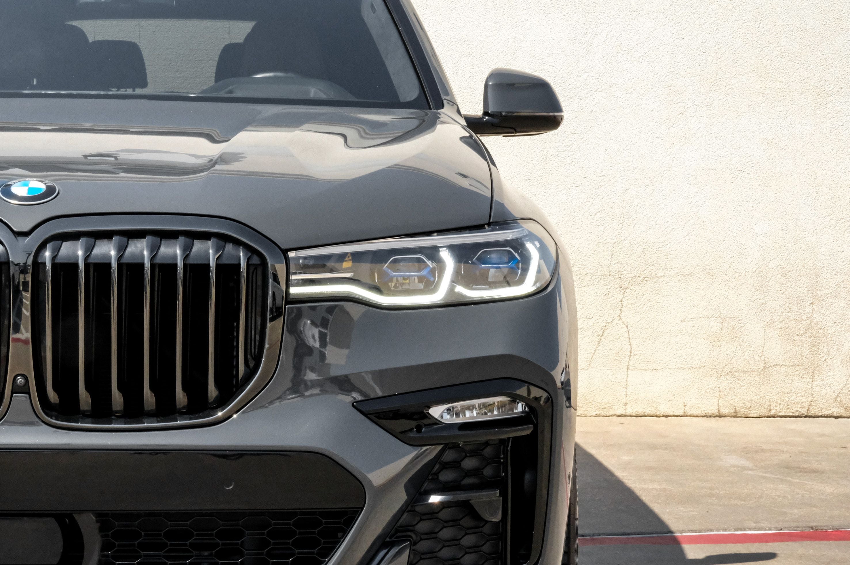 2022 BMW X7 M50i