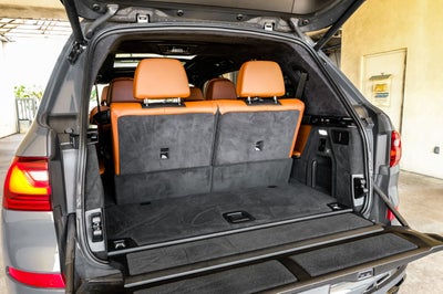 2022 BMW X7 M50i