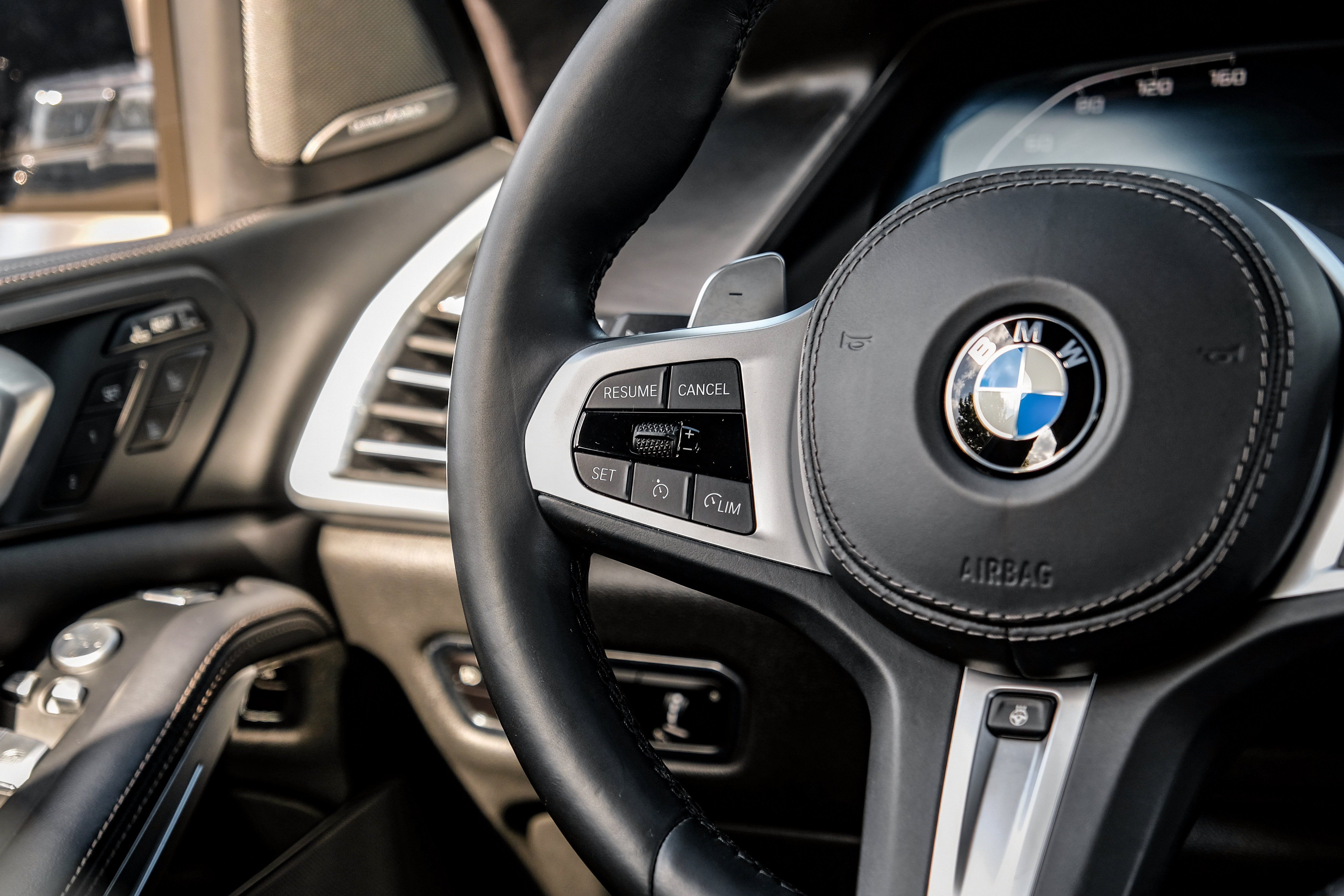 2020 BMW X7 M50i