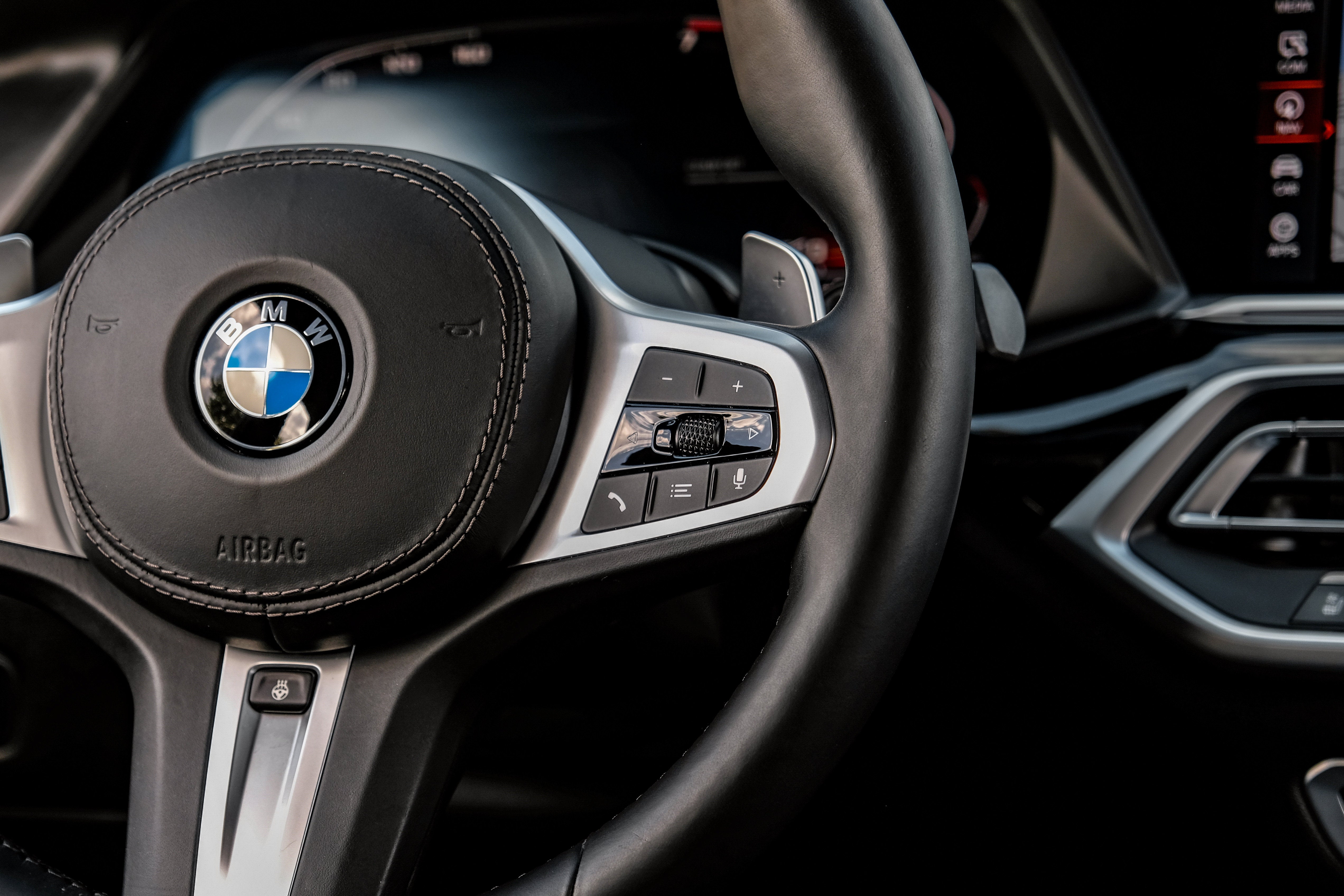 2020 BMW X7 M50i