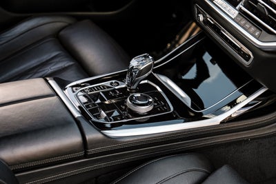 2020 BMW X7 M50i