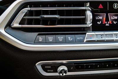 2020 BMW X7 M50i
