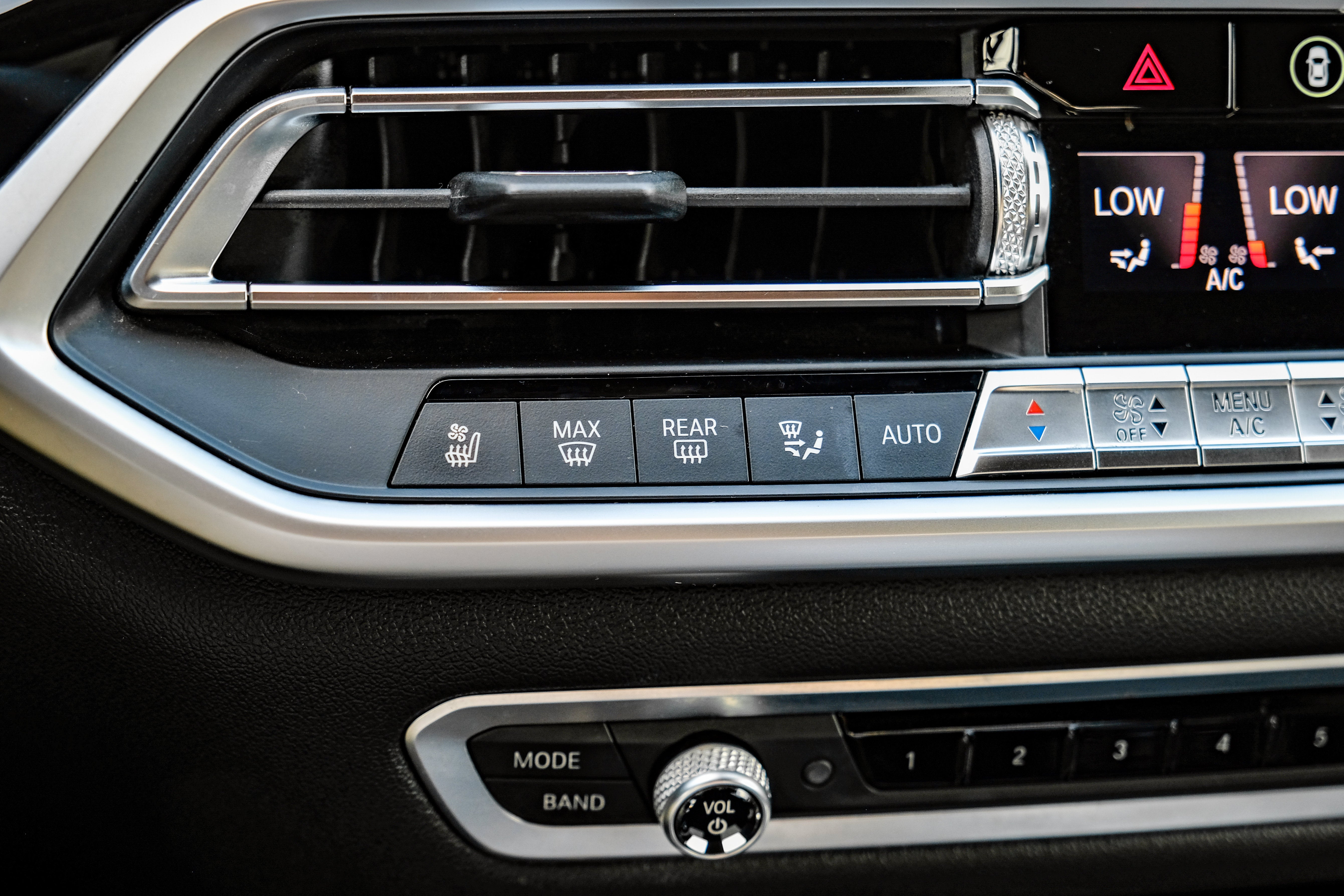 2020 BMW X7 M50i