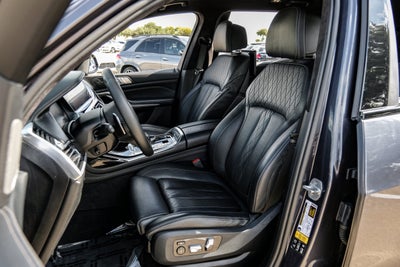 2020 BMW X7 M50i