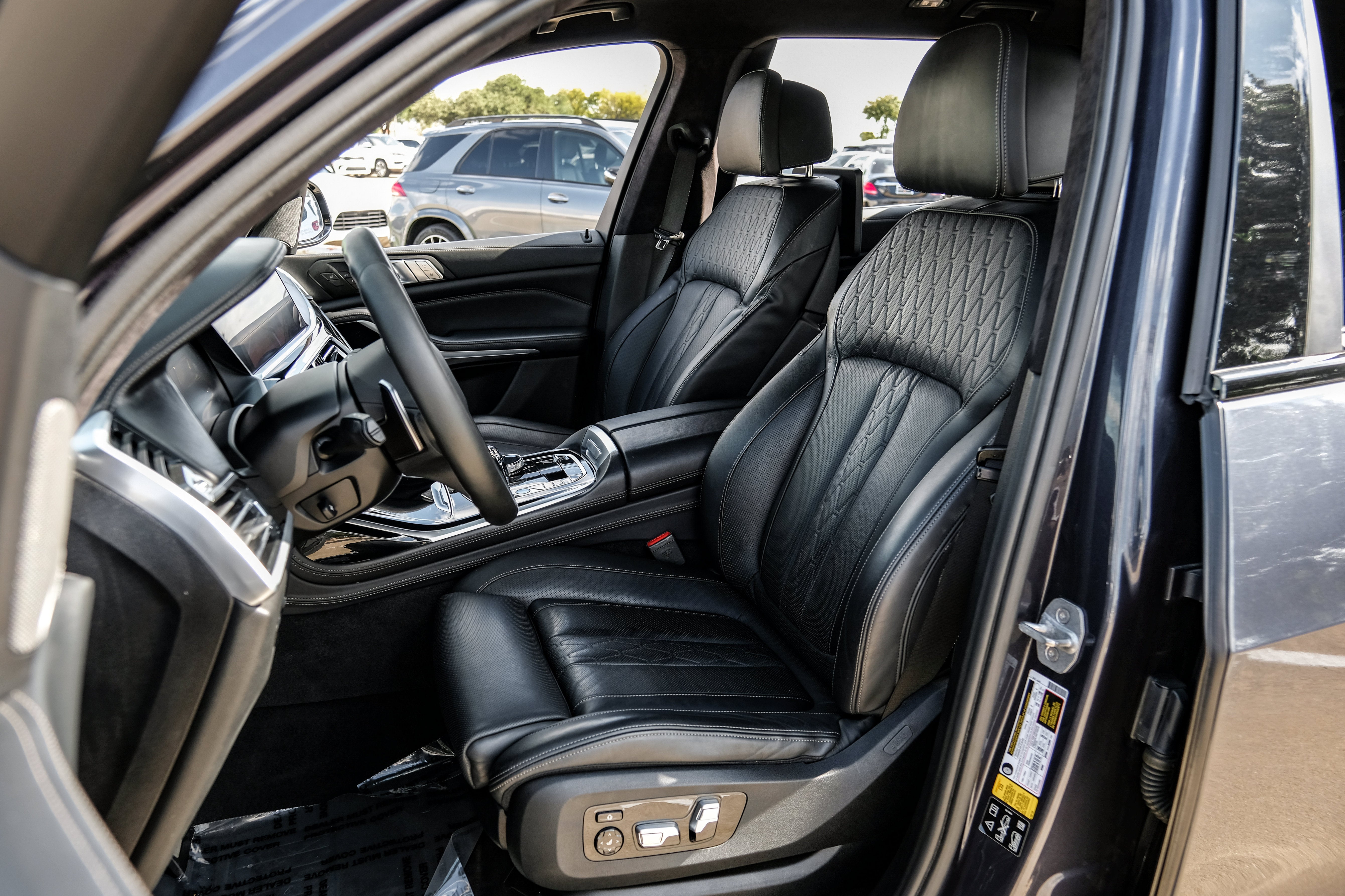 2020 BMW X7 M50i