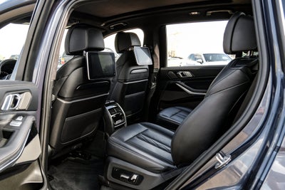 2020 BMW X7 M50i